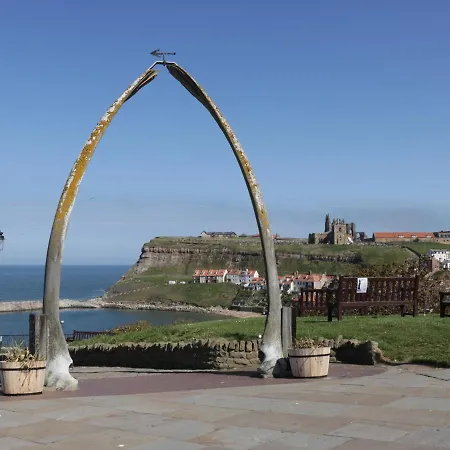 Holiday home Waddleduck Whitby